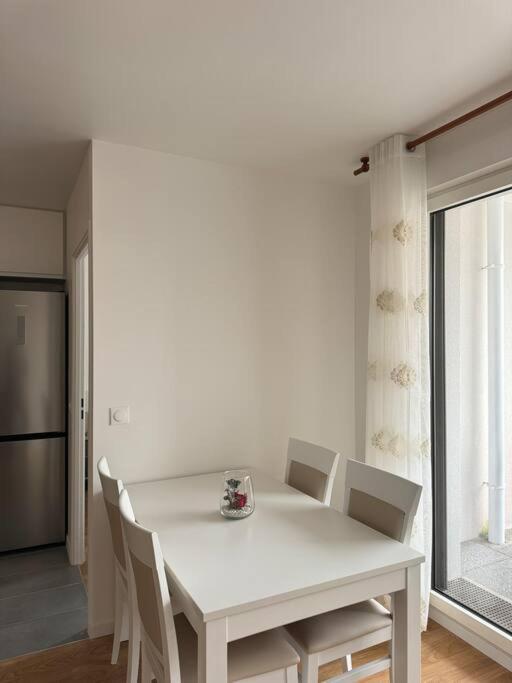Appartement Moderne Avec Balcon Proche De Paris Aubervilliers Exterior photo