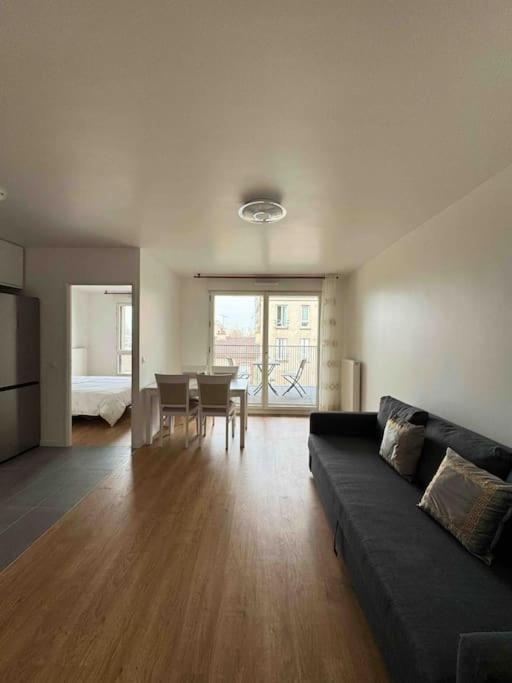 Appartement Moderne Avec Balcon Proche De Paris Aubervilliers Exterior photo