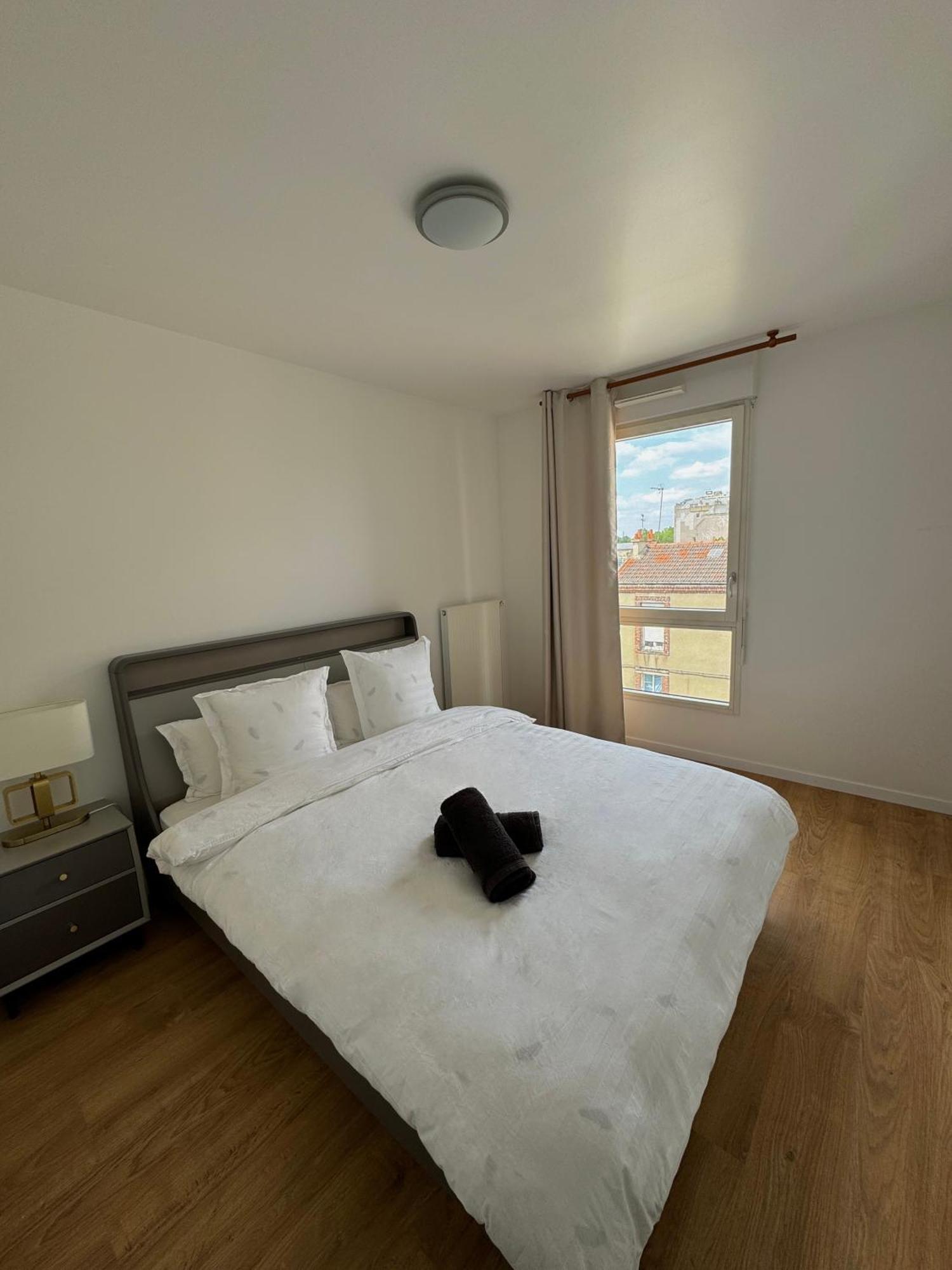 Appartement Moderne Avec Balcon Proche De Paris Aubervilliers Exterior photo