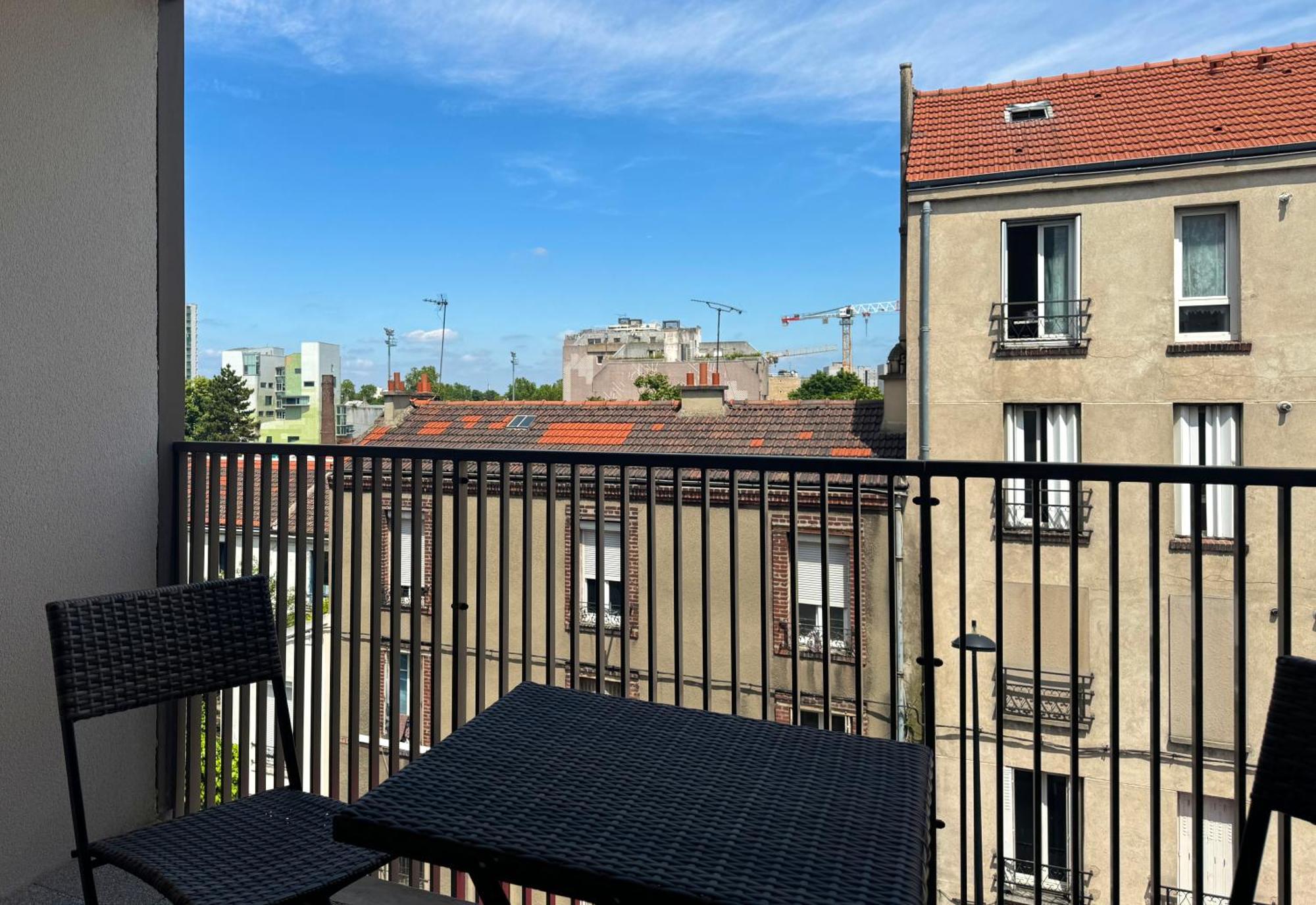 Appartement Moderne Avec Balcon Proche De Paris Aubervilliers Exterior photo